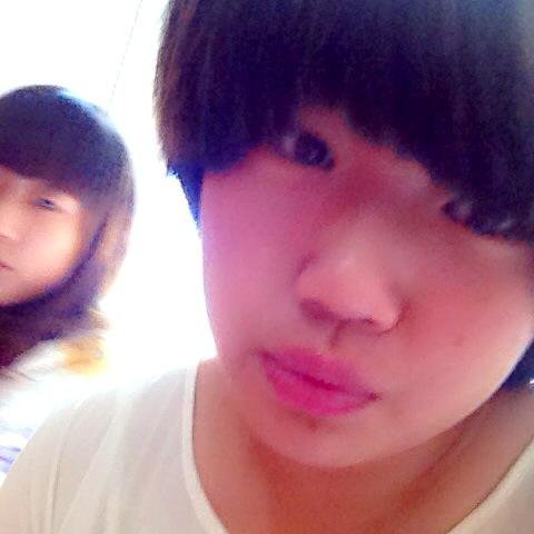 √子轩'Time 非绿色VIP勿上~直播间关注粉丝_