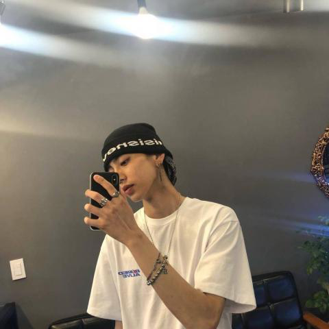 杨辰逸