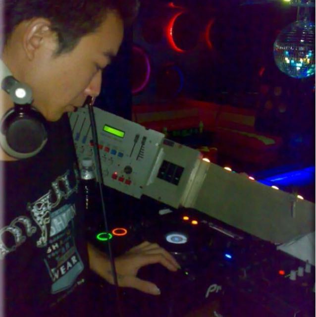 dj小波仔