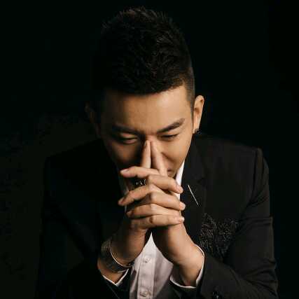 舞帝.臭弟弟【利哥护卫队】的回放