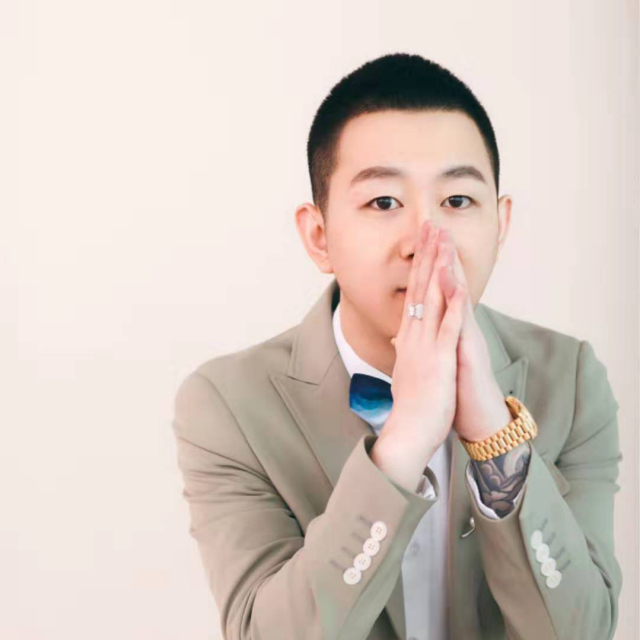 王小源竟然有十朵樱花！