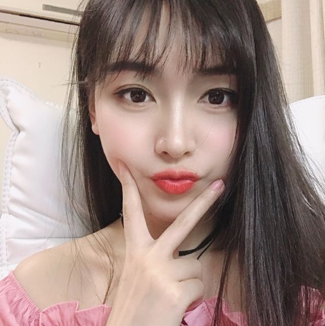 爱健身的川妹子