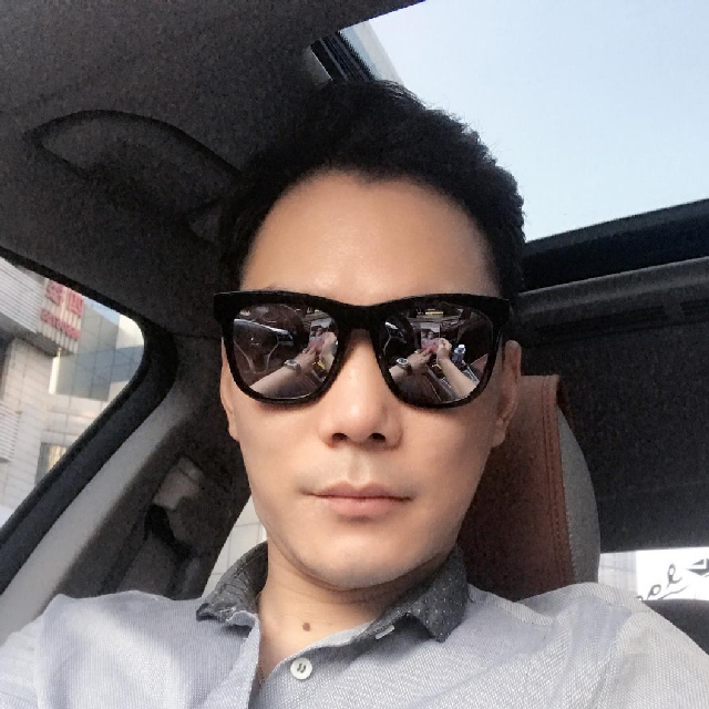 笨蛋帅哥站队