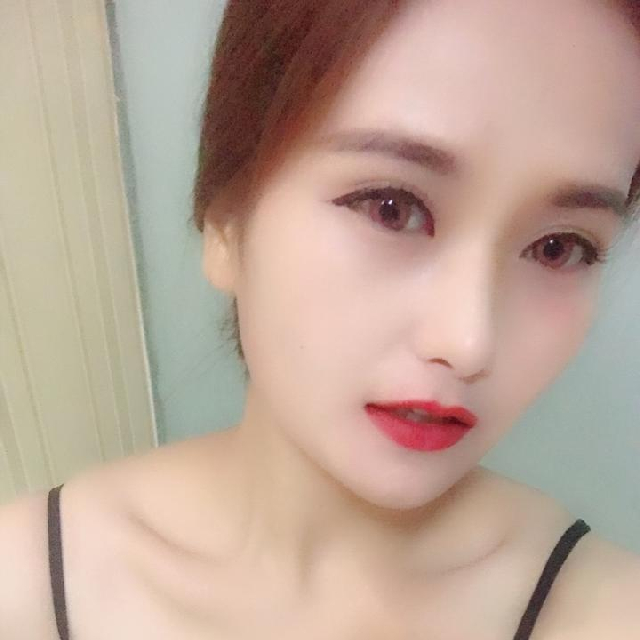 吃货小梦妞