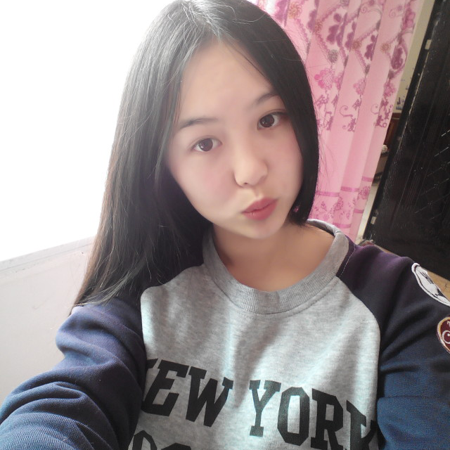 素颜梓秋小幼师