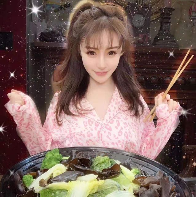 袁瑞彤每天吃饭要花费8小时?