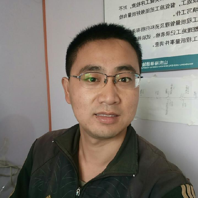 高姿态大叔