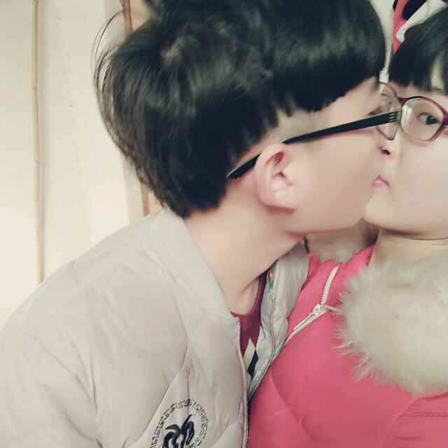 ゛壹家传媒﹎¨9021妖男幼熙。荧光棒。的关