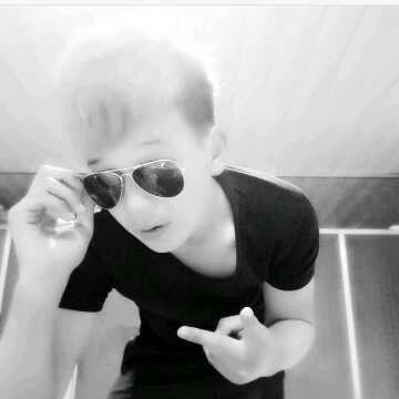 【他真的比我爱你妈?】视频直播-YY