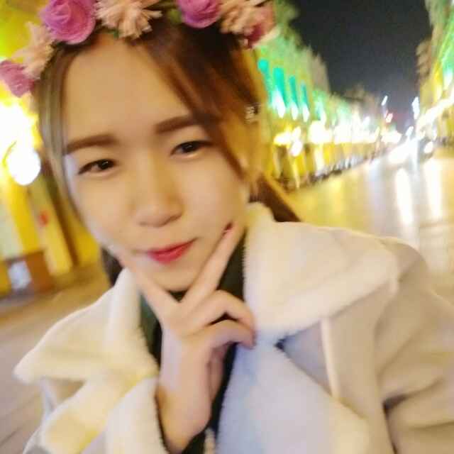 秋霞照片_秋霞相册大全-YY官方