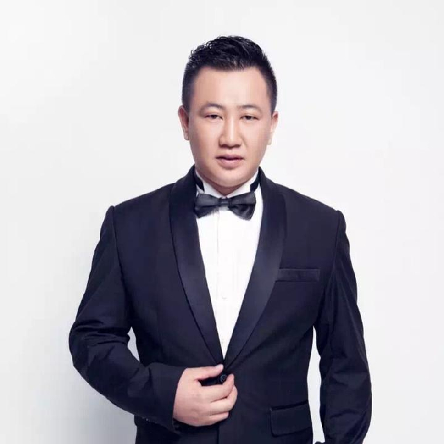 东方斯卡拉主持大鹏的回放