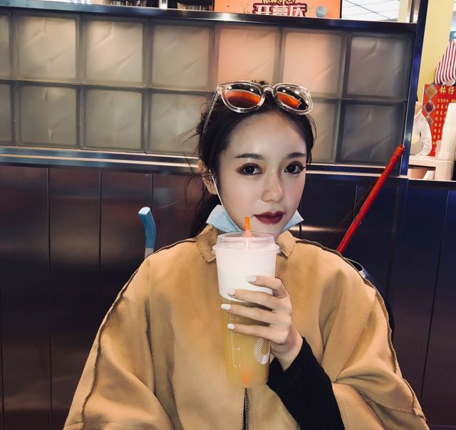 李萌