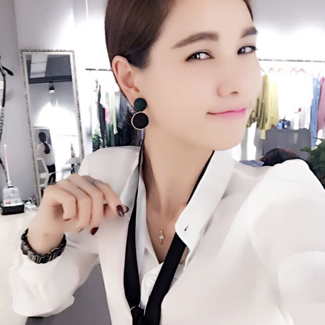 慧子直播间 - 慧子个人资料 - 1338895733 - yy