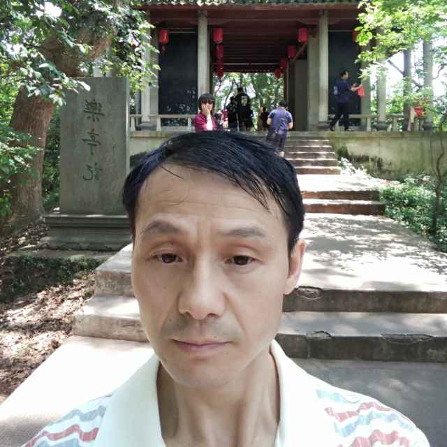 陌陌猫Mo直播间关注粉丝_陌陌猫Mo粉丝留言