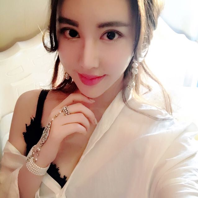 春天瑞朵内衣直播视频_王妍苏春天瑞朵图片(2)