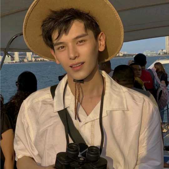 14厅-惊奇境遇-墨默简介_14厅-惊奇境遇-墨默背景介绍-yy官方