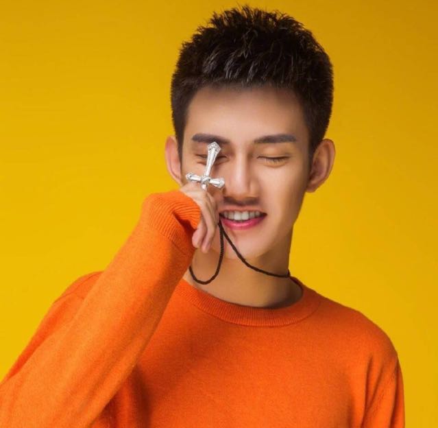 【心悦哲家军】视频直播全集_2893微微【心悦哲家军】资料大全-yy官方