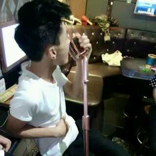 夏天y-直播间关注粉丝_夏天y-粉丝留言_夏天y